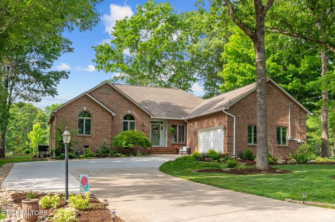 105 Cappshire Rd, Crossville, TN
