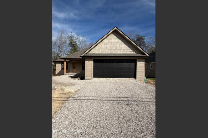 151 Hawes Cir, Crossville, TN