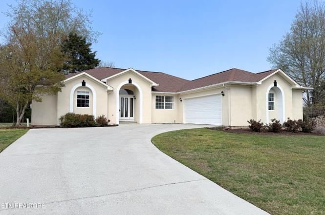 407 Elokwa Pl, Loudon, TN
