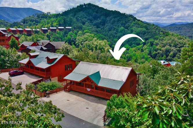 3266 Lonesome Pine Way, Sevierville, TN
