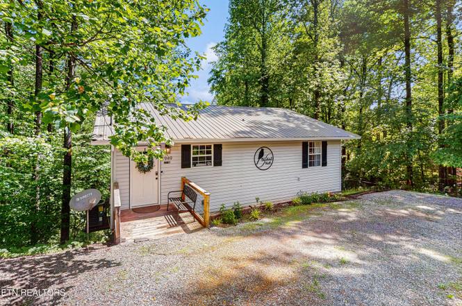 1949 Shady Grove Rd, Sevierville, TN