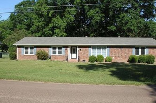 243 Ridgedale Dr, Jackson, TN
