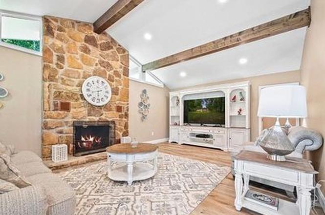 1446 White Oak Dr, Sevierville, TN