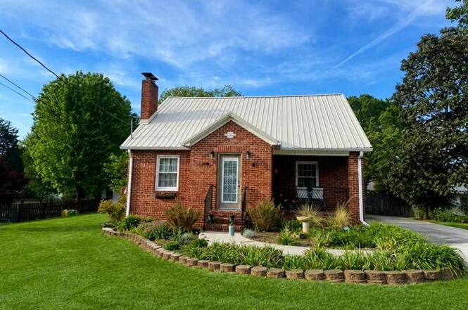 245 Hiwassee Ave NE, Cleveland, TN
