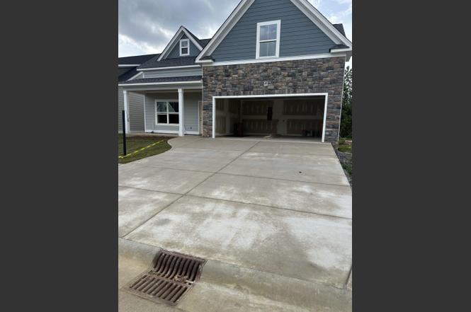 1049 Silverpine Dr, Chattanooga, TN