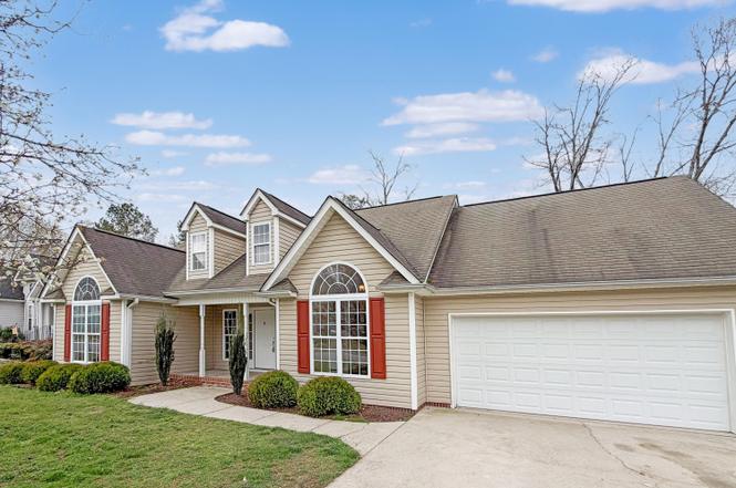 7446 Salmon Ln, Ooltewah, TN
