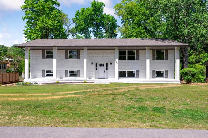 2398 Interlackin Cir NW, Cleveland, TN