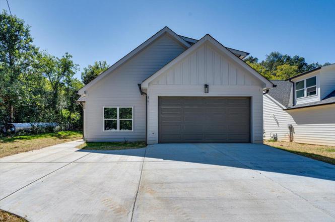 4781 Green Shanty Rd, Ooltewah, TN