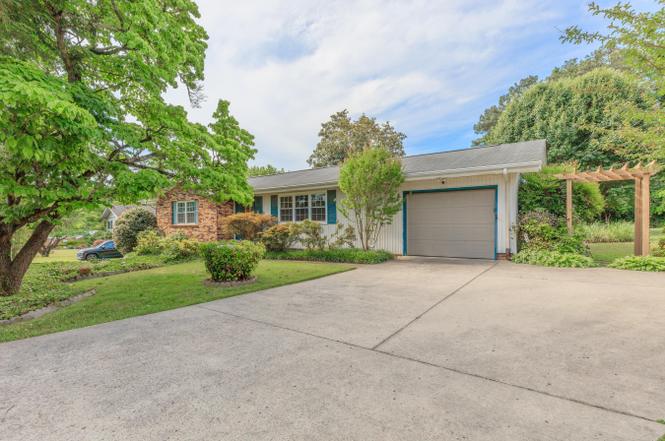 8790 Igou Gap Rd, Chattanooga, TN