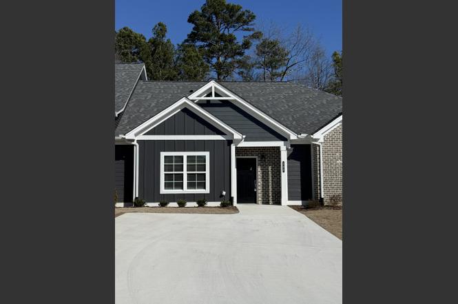 388 NE Bellingham Dr, Cleveland, TN