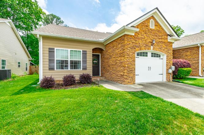 7548 Magnolia Leaf Ln, Chattanooga, TN