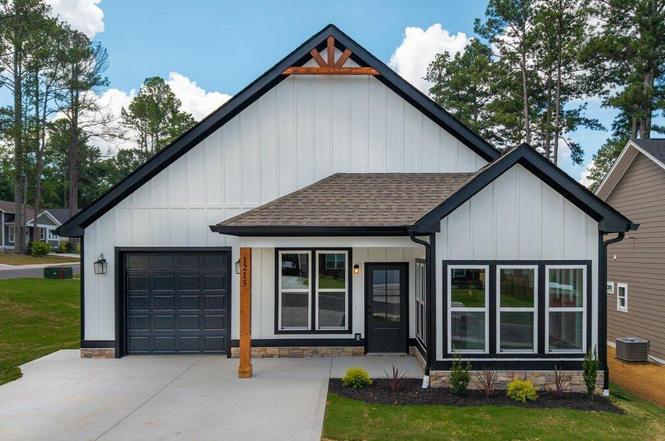 1221 Parkstone Dr NW, Cleveland, TN