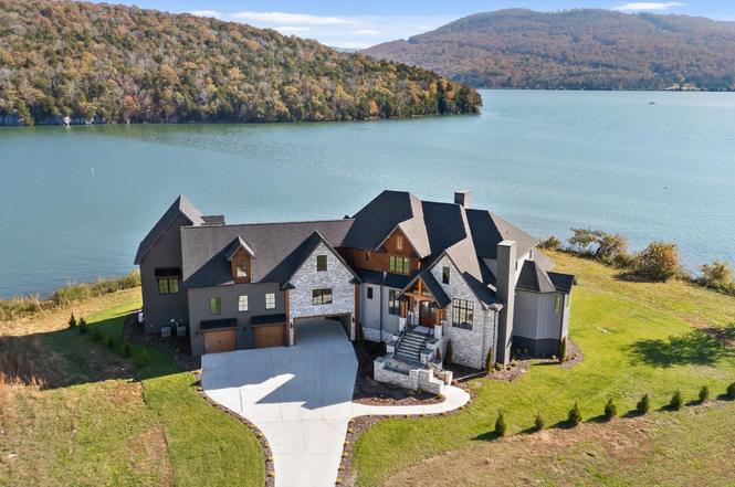 340 Edgewater Way, Jasper, TN