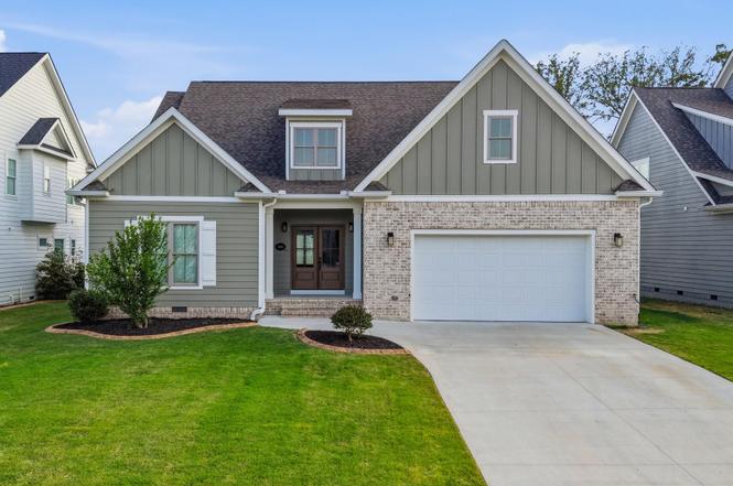 8942 Grey Reed Dr, Ooltewah, TN