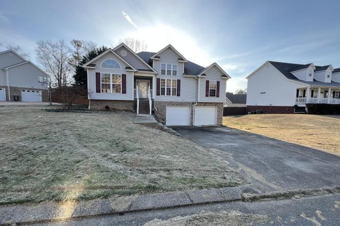 7598 Pfizer Dr, Ooltewah, TN