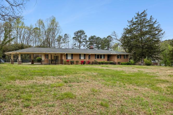 9526 Cimarron Ln, Ooltewah, TN