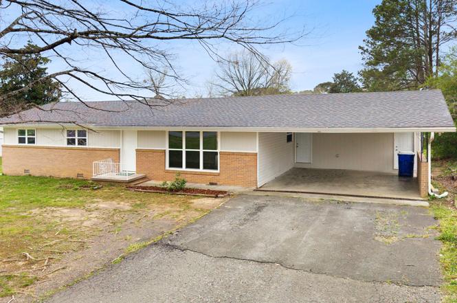 1105 Clingan Ridge Dr NW, Cleveland, TN
