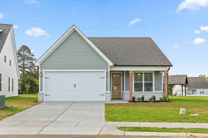 6587 Elizabeth Ann Way #97, Ooltewah, TN