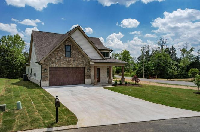 302 Kings Cove Ct NW, Cleveland, TN