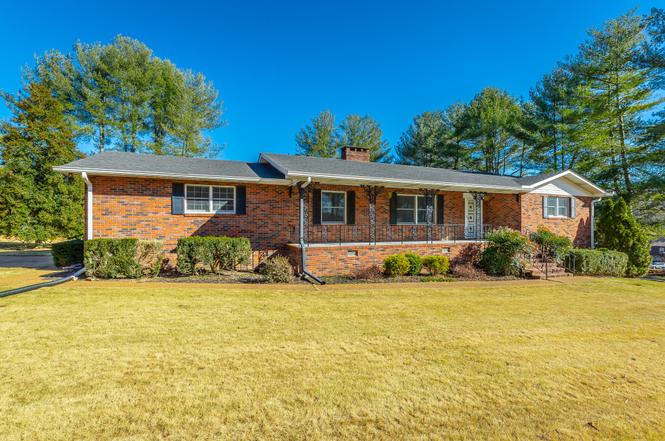 114 Mountain View Dr, Jasper, TN