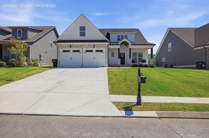 8921 Silver Maple Dr, Ooltewah, TN