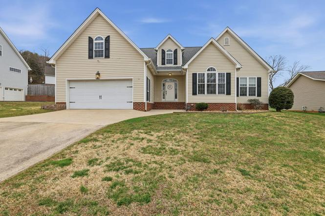 5643 Tucker Rd, Ooltewah, TN