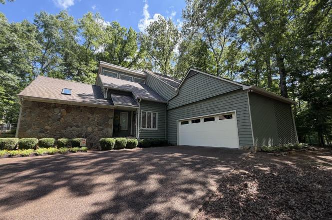 8838 Finney Point Dr, Ooltewah, TN