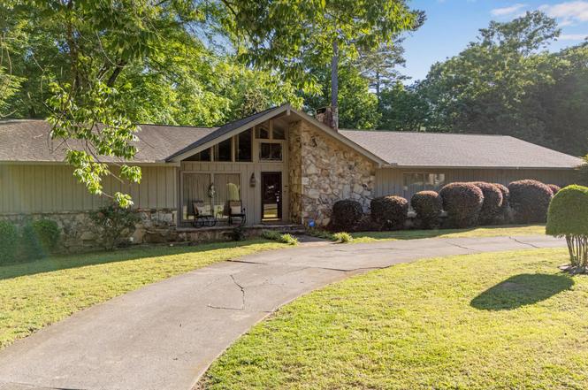 211 Blueberry Hill Rd NW, Cleveland, TN