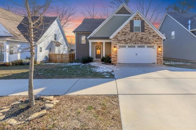 1814 Oakvale Dr, Chattanooga, TN