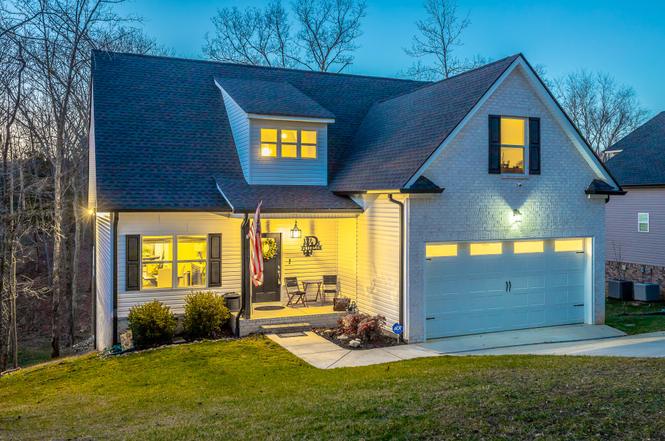 7273 Ron Rd, Ooltewah, TN
