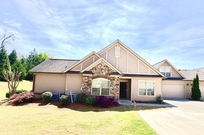 1746 Sedgefield Dr, Ooltewah, TN