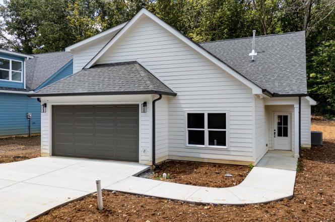 4821 Green Shanty Rd, Ooltewah, TN