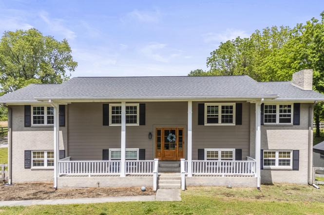9035 Pleasant Ln, Ooltewah, TN