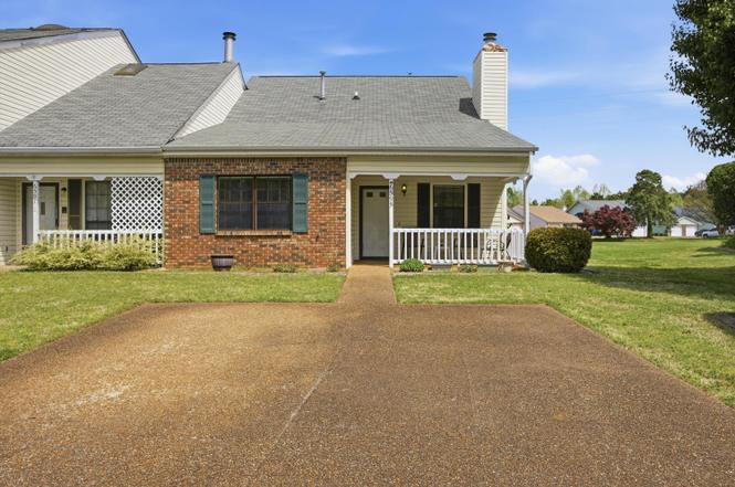 6595 Hickory Meadow Dr, Chattanooga, TN