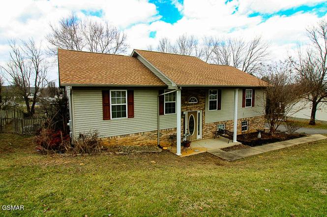 1645 Jasmine Trl, Sevierville, TN