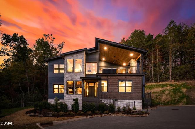 130 Mills Park Rd #15, Gatlinburg, TN