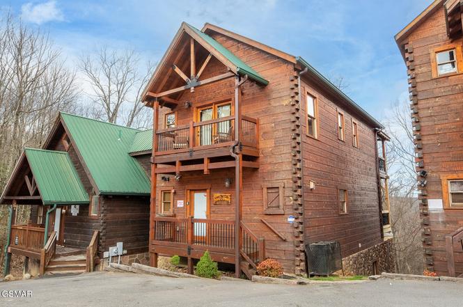 1253 Bear Cub Way, Gatlinburg, TN