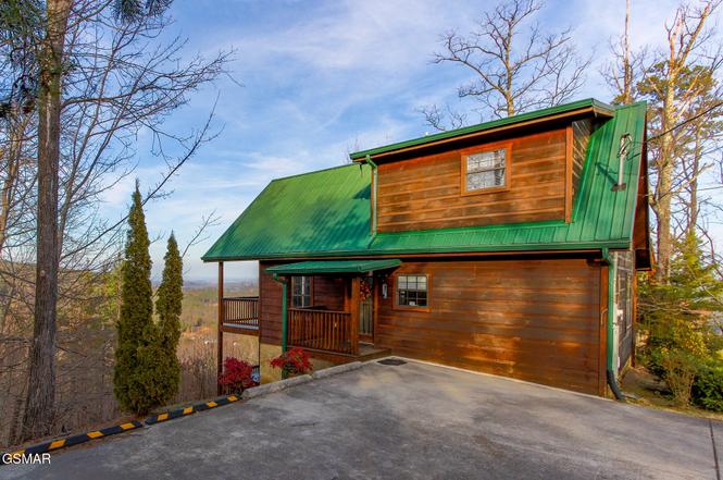 2222 Windswept View Way, Sevierville, TN