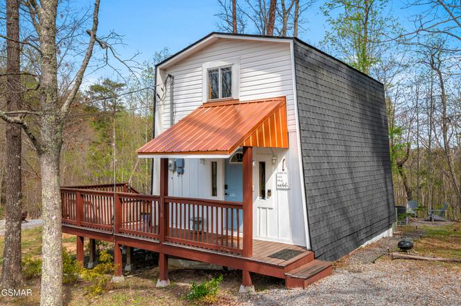 1638 S Mountain View Rd, Sevierville, TN