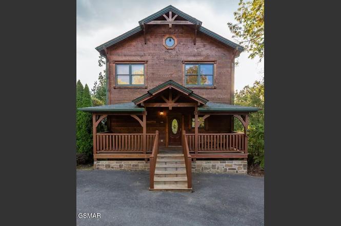 4532 Holly Forest Way, Gatlinburg, TN