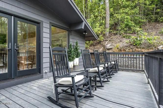 1137 Old Cartertown Rd, Gatlinburg, TN