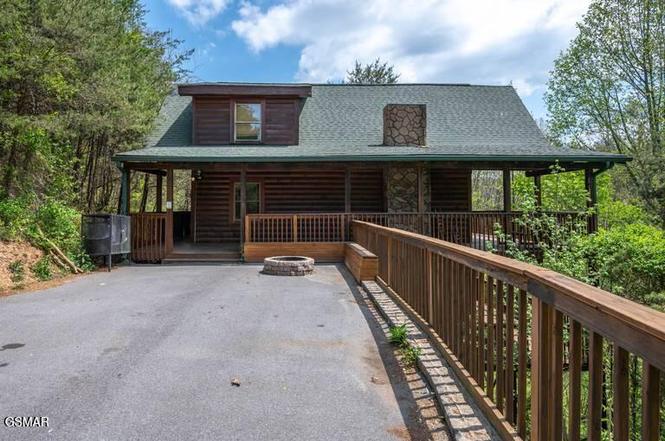 1979 E Mountain View Way, Sevierville, TN