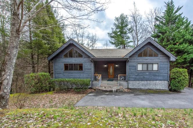 2410 Whitetail Ridge Way, Sevierville, TN