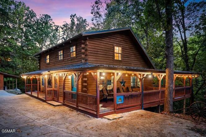 1930 Backhome Ln, Sevierville, TN