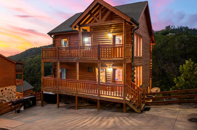 1232 Bird Nest Way, Sevierville, TN