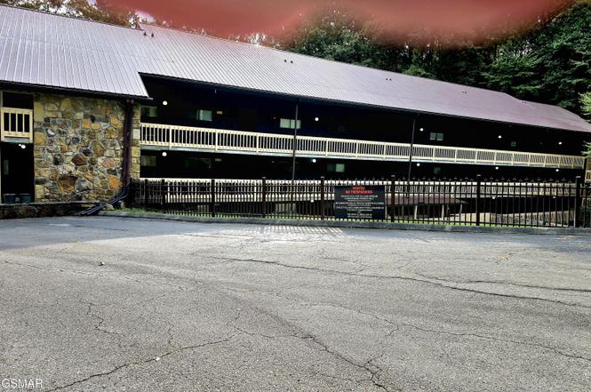 1435 Wiley Oakley Dr #151, Gatlinburg, TN