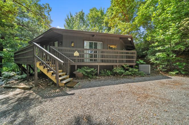 1923 E Arolla Ct, Gatlinburg, TN