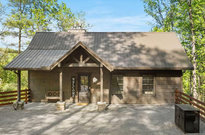4163 Burning Tree Ln, Sevierville, TN