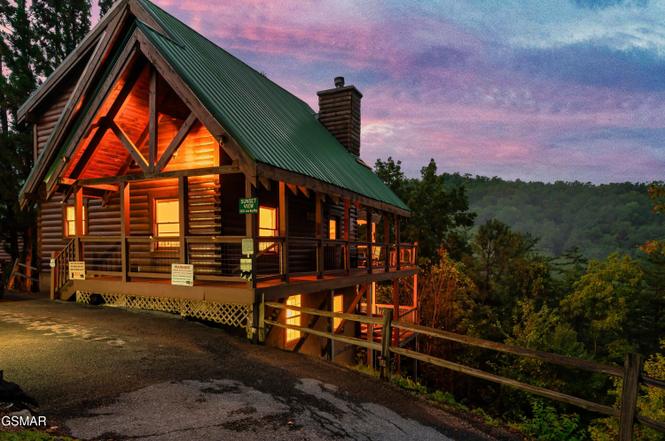 2603 June Bug Way, Sevierville, TN