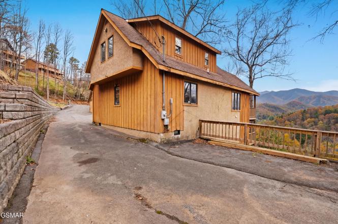 1443 Arbon Dr, Gatlinburg, TN